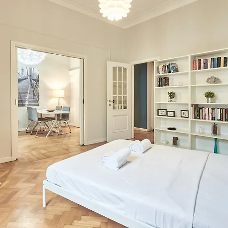 Easylife - - Battisti 13 - Duomo