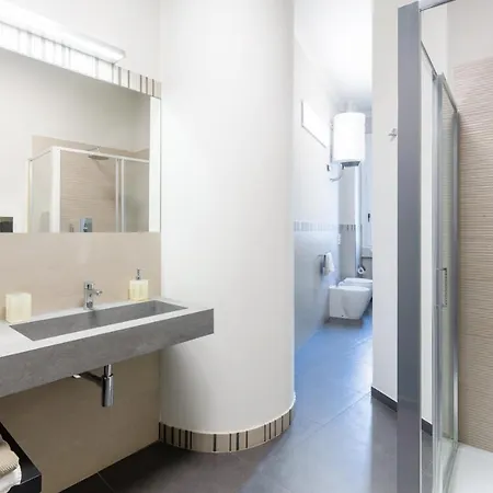 Spacious And Brilliant In Duomo By Easylife